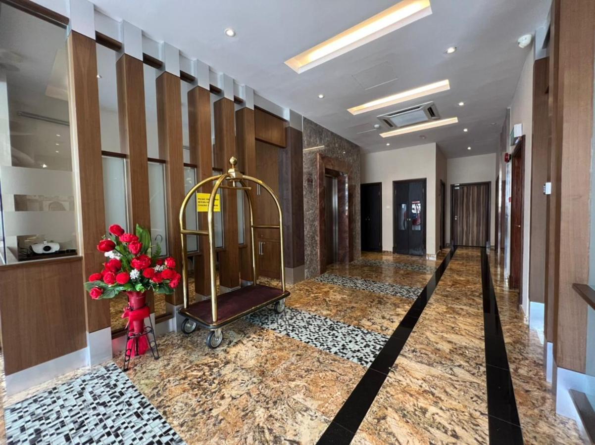 Nova Hotel Miri Exterior foto