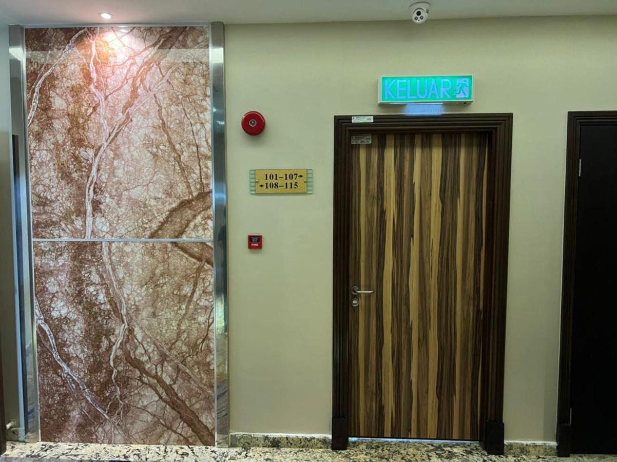 Nova Hotel Miri Exterior foto
